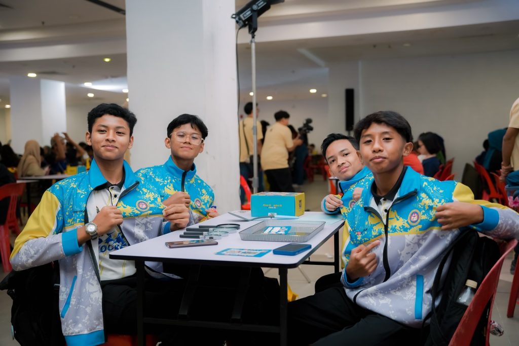 Participants during the competition